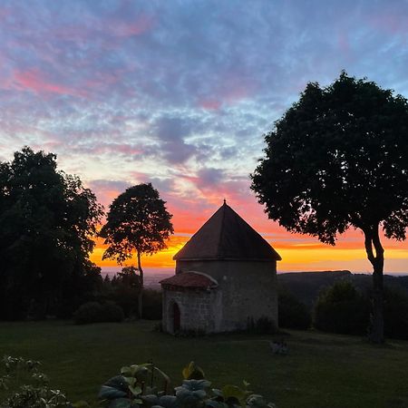 Domaine De Montvianeix Bed & Breakfast Saint-Victor-Montvianeix ภายนอก รูปภาพ