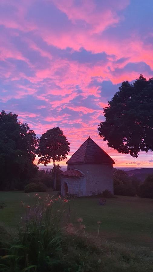 Domaine De Montvianeix Bed & Breakfast Saint-Victor-Montvianeix ภายนอก รูปภาพ