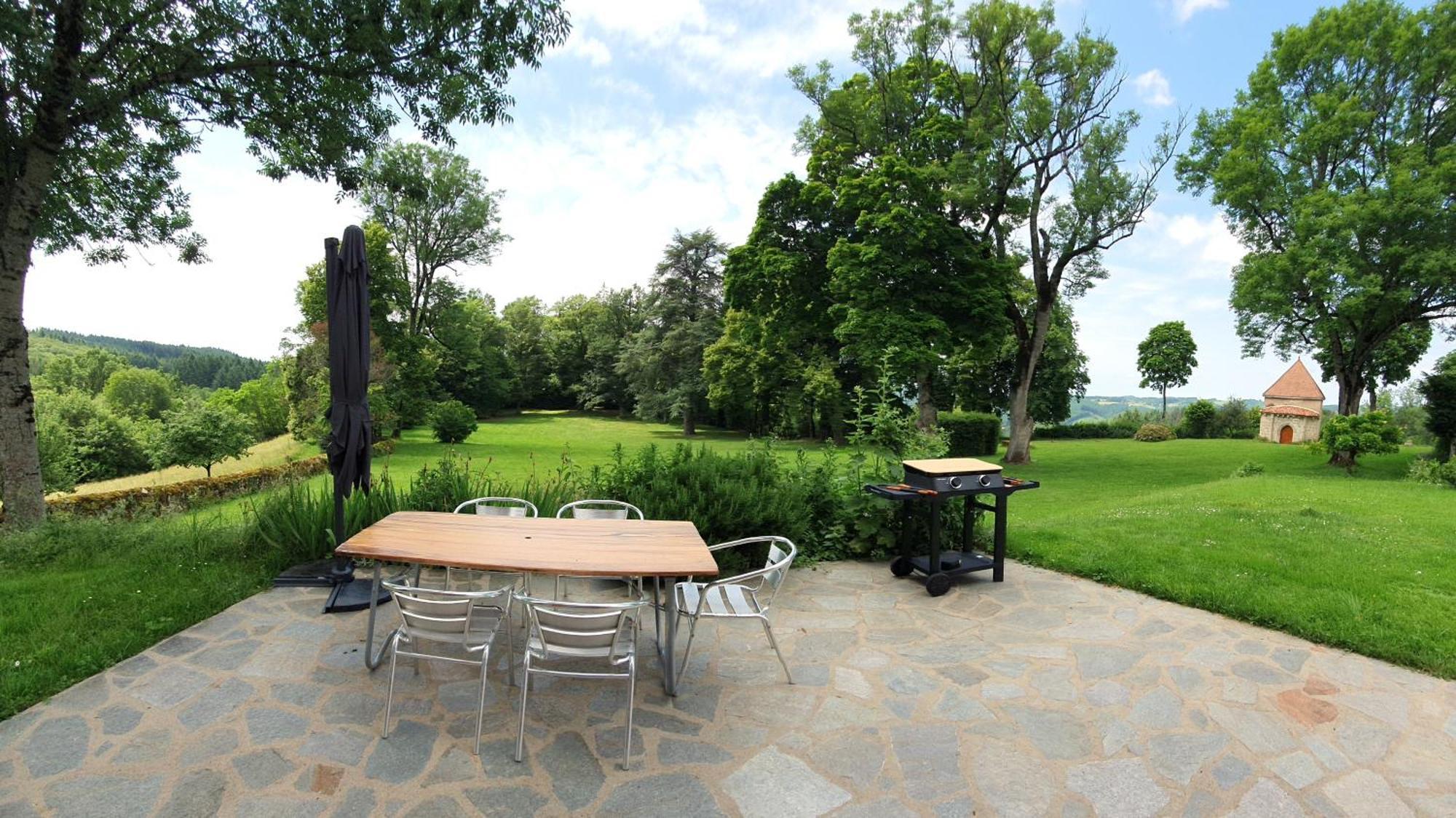 Domaine De Montvianeix Bed & Breakfast Saint-Victor-Montvianeix ภายนอก รูปภาพ